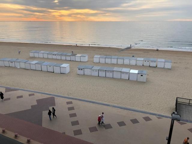 Appartementen Op De Zeedijk In Knokke Op De 3E En 4E Verdieping Van Logie Marie Exterior foto
